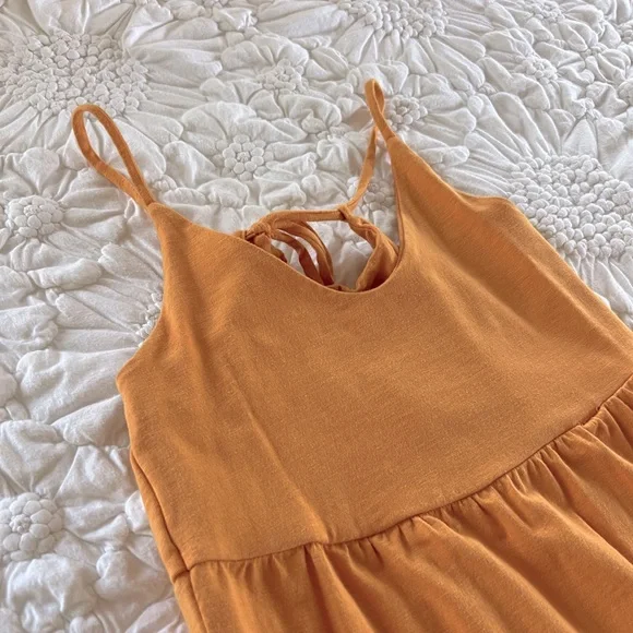 Old Navy Tiered Maxi Dress - Picture 5 of 9